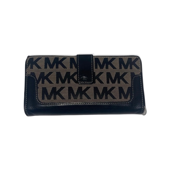 MICHAEL KORS Black & Tan Signature MK Hobo, Wallet & Wristlet Bundle - Picture 11 of 15